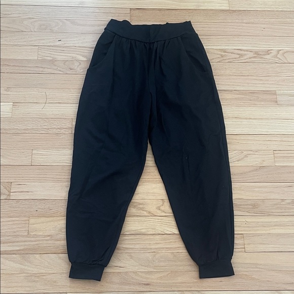 Susana Monaco Pants - Susana Monaco Black Elastic Waist Pants size S